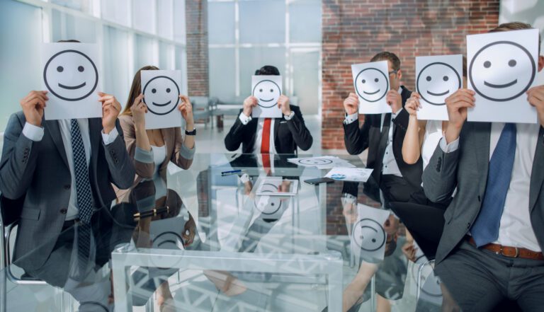 Developing Emotional Intelligence in HR: Nurturing Leadership and Interpersonal Skills