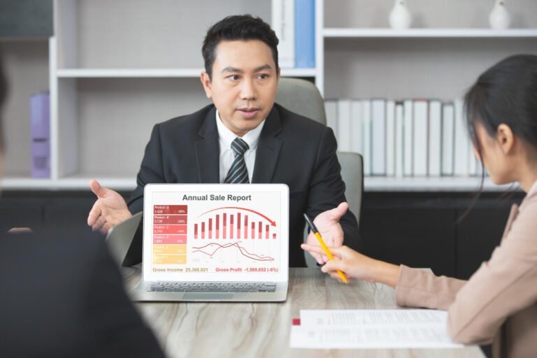 Mastering Sales Negotiation and Closing Strategies